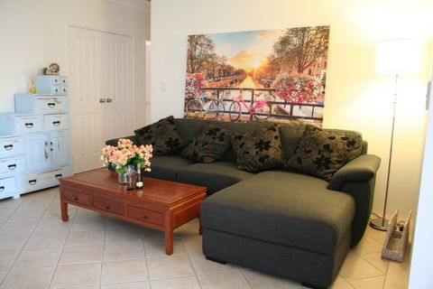 Merridees Place - Whitsundays Accommodation 7