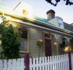 Ellies Place on City Park - Whitsundays Accommodation
