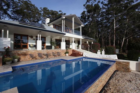 The Ridge Retreat At Mollymook - Whitsundays Accommodation 3