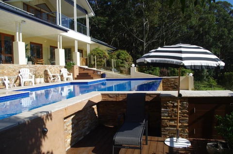 The Ridge Retreat At Mollymook - Whitsundays Accommodation 2
