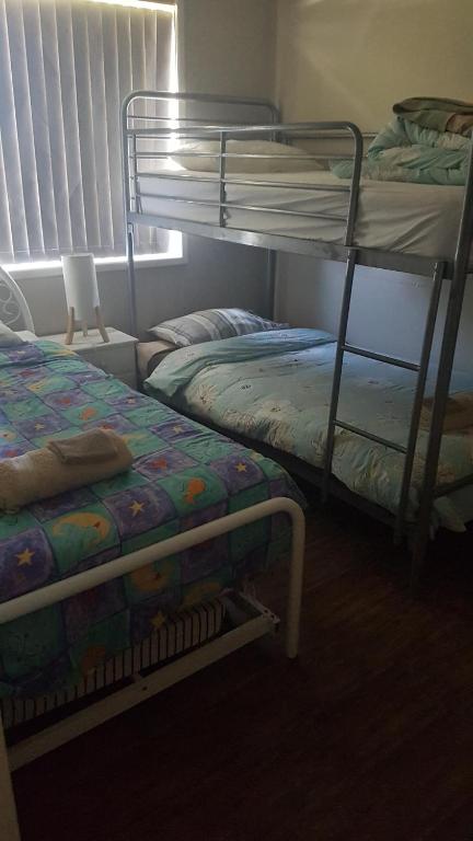 Grey Pebbles - Whitsundays Accommodation 5