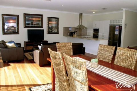 Two Beaches, 74B Blanch Street - Whitsundays Accommodation 6