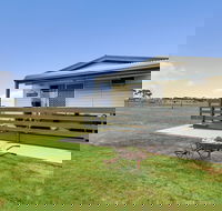 The Oxley Estate - Whitsundays Accommodation