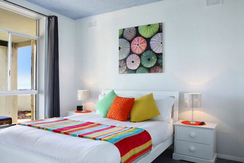 Seaview Sunset Holiday Apartments - Whitsundays Accommodation 3