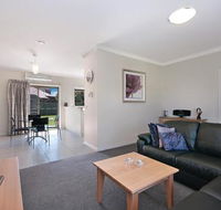 Hamilton Standard Apartment - Whitsundays Accommodation