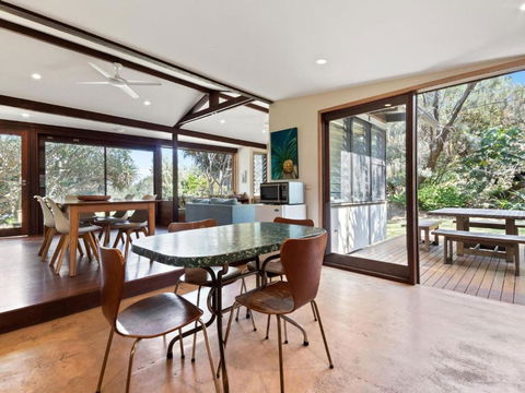 Laguna House - Whitsundays Accommodation 6