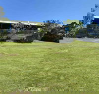 Clifton Beach Lodge - Whitsundays Accommodation