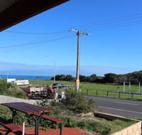 Bott's Beach Retreat - Whitsundays Accommodation