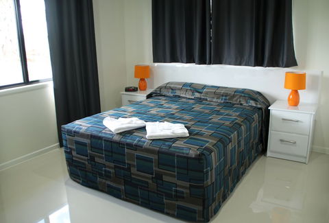 Casa Nostra Motel - Whitsundays Accommodation 2