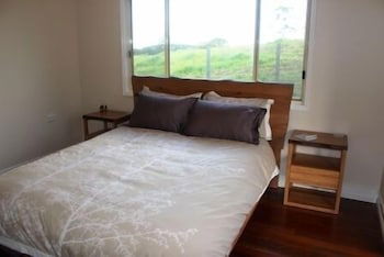 Flame Hill Vineyard - Whitsundays Accommodation 4