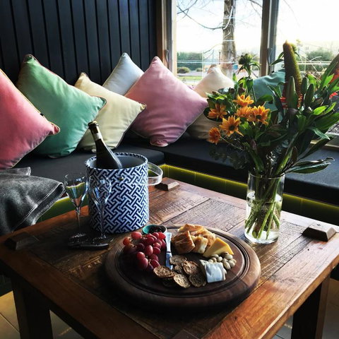 187 Merrijig - Whitsundays Accommodation 2