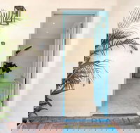 Cronulla Beach House BB - Whitsundays Accommodation