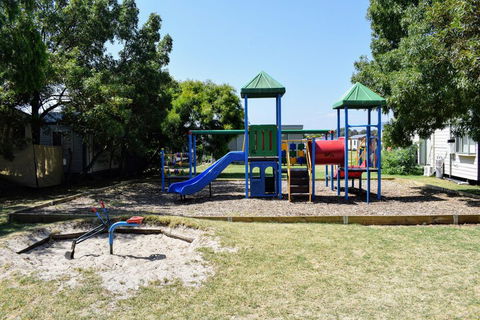 Dromana Holiday & Lifestyle Village - Whitsundays Accommodation 6