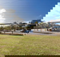 Capricorn Holiday Park - Whitsundays Accommodation