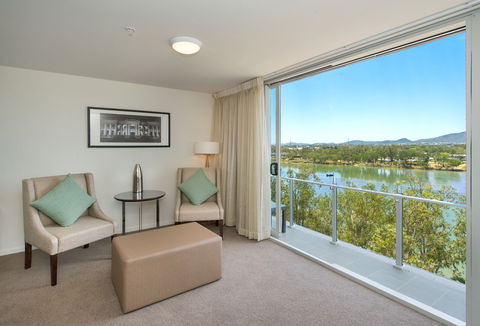 Empire Apartment Hotel - Whitsundays Accommodation 12