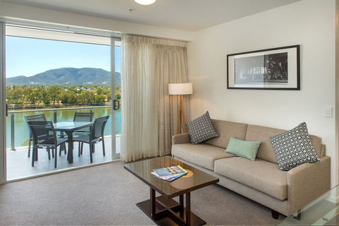 Empire Apartment Hotel - Whitsundays Accommodation 17