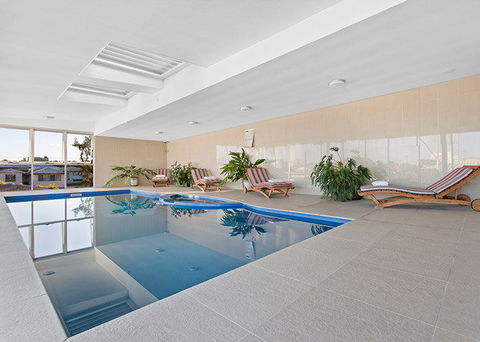 CBD Executive Apartments - Whitsundays Accommodation 3