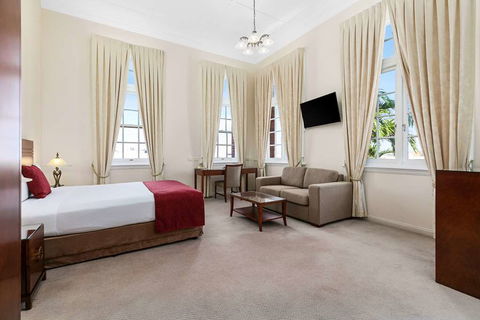 Quality Hotel Regent Rockhampton - Whitsundays Accommodation 3
