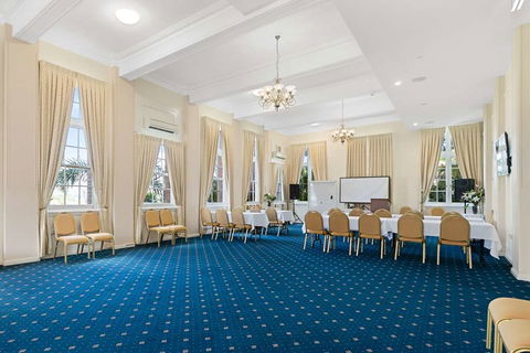 Quality Hotel Regent Rockhampton - Whitsundays Accommodation 12
