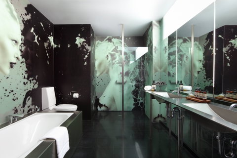 Adelphi Hotel - Whitsundays Accommodation 5