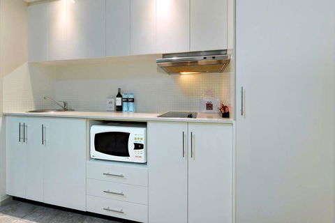 APX Apartments Darling Harbour - Whitsundays Accommodation 5