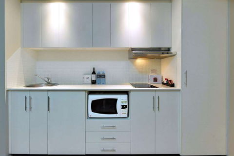APX Apartments Darling Harbour - Whitsundays Accommodation 12
