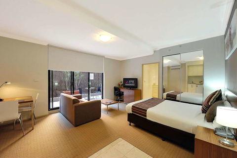 APX Apartments Darling Harbour - Whitsundays Accommodation 16