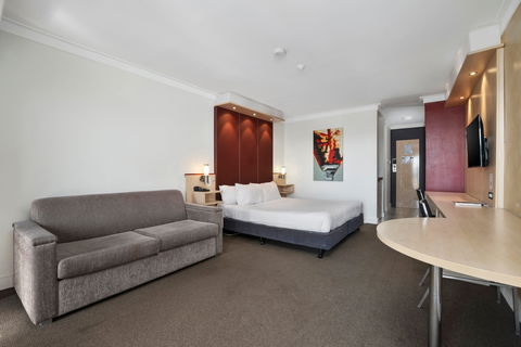 Metro Hotel Perth, South Perth - Whitsundays Accommodation 12