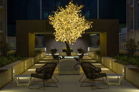 Avenue Hotel Canberra - Whitsundays Accommodation 6