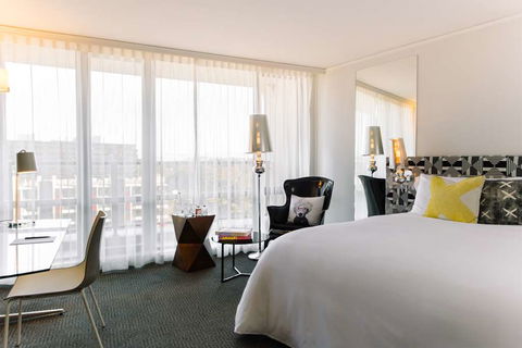 QT Canberra - Whitsundays Accommodation 4