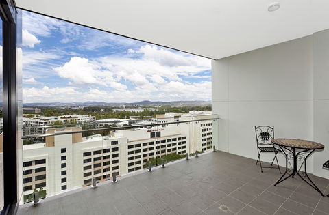 Astra Canberra Manhattan - Whitsundays Accommodation 8
