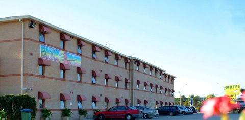 Arena Hotel - Whitsundays Accommodation 0