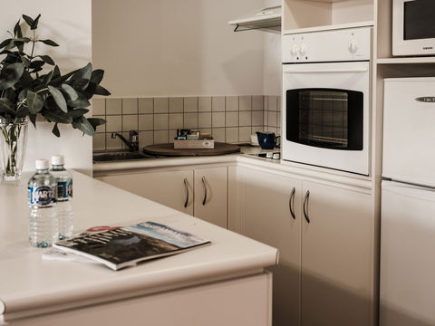 Salamanca Suites - Whitsundays Accommodation 3