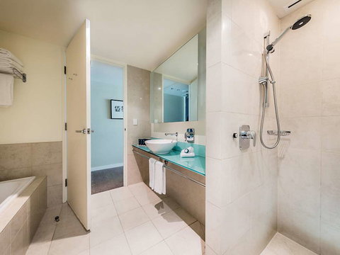 PARKROYAL Melbourne Airport - Whitsundays Accommodation 5