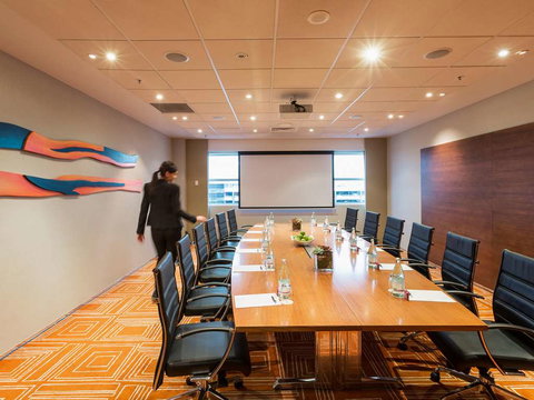 PARKROYAL Melbourne Airport - Whitsundays Accommodation 8