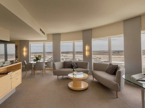 PARKROYAL Melbourne Airport - Whitsundays Accommodation 13