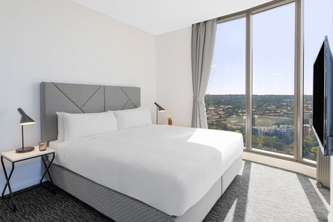 Meriton Suites George St - Whitsundays Accommodation 0