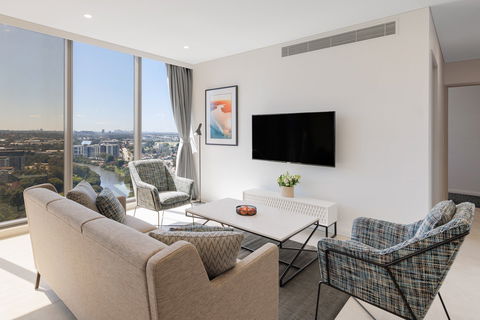 Meriton Suites George St - Whitsundays Accommodation 4