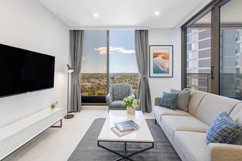 Meriton Suites George St - Whitsundays Accommodation 6
