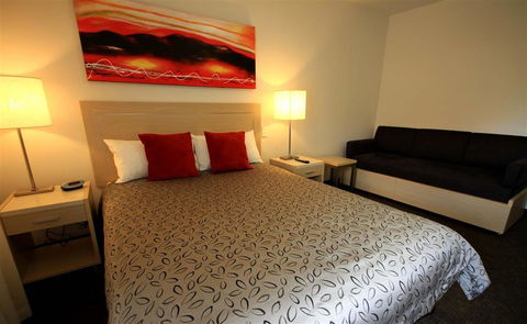 Jephson Hotel - Whitsundays Accommodation 7