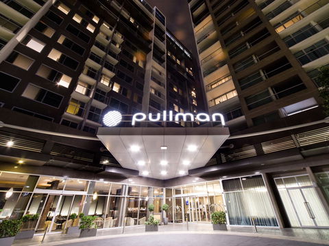 Pullman Adelaide - Whitsundays Accommodation 0