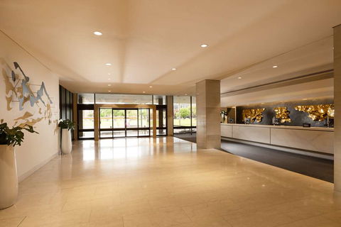 Hilton Adelaide - Whitsundays Accommodation 2