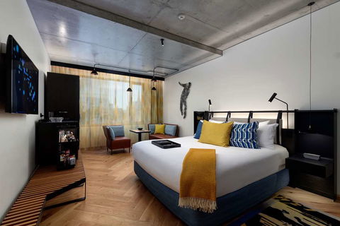 QT Melbourne - Whitsundays Accommodation 4