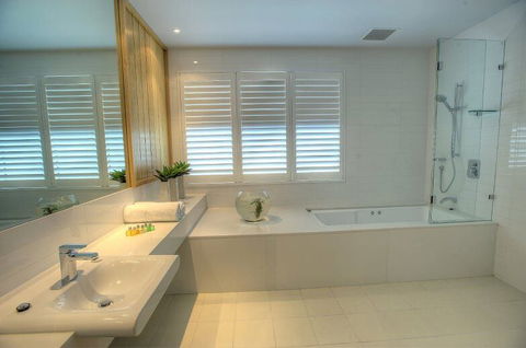 Walkers Arms Hotel - Whitsundays Accommodation 6