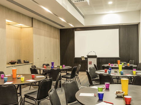 Ibis Adelaide - Whitsundays Accommodation 8