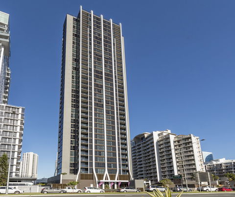 Avani Broadbeach Residences - Whitsundays Accommodation 0