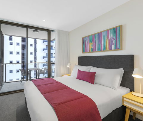 Avani Broadbeach Residences - Whitsundays Accommodation 2
