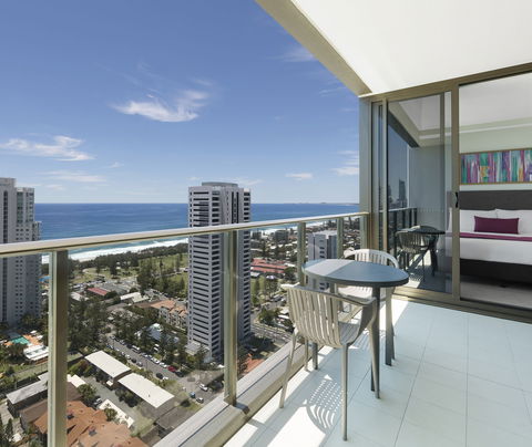 Avani Broadbeach Residences - Whitsundays Accommodation 4
