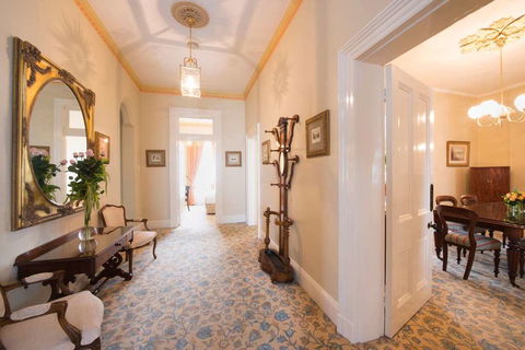 The Hotel Windsor - Whitsundays Accommodation 9