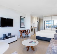 Meriton Suites Broadbeach - Whitsundays Accommodation